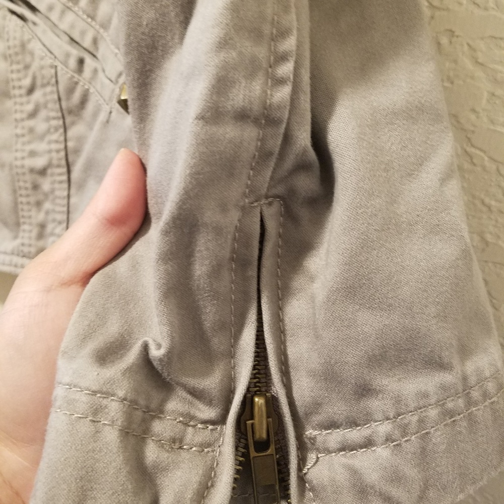 Jacket - Picture 3 of 4